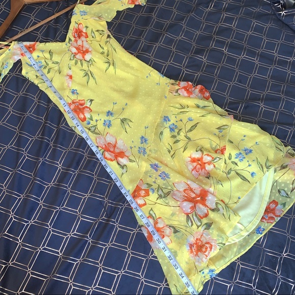 LE CHATEAU FLORAL DRESS - Picture 6 of 8